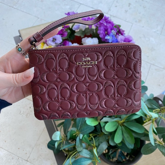 Coach Red Burgundy Leather & Glitter Embossed Logo Zippered Wristlet - Picture 4 of 16